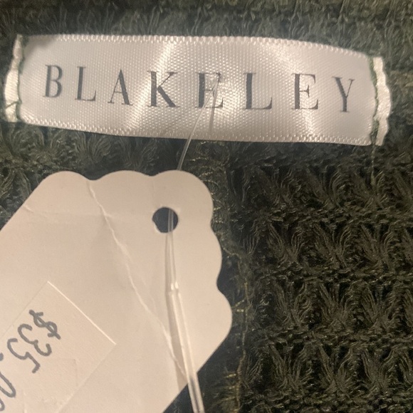 Blakey Waffle Knit Women’s Large/X-Large Oversized Top - Picture 3 of 3